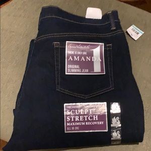 Size 16 long Gloria Vanderbilt Amanda Blue Jeans